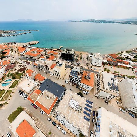 Z Otel Çeşme Luaran gambar