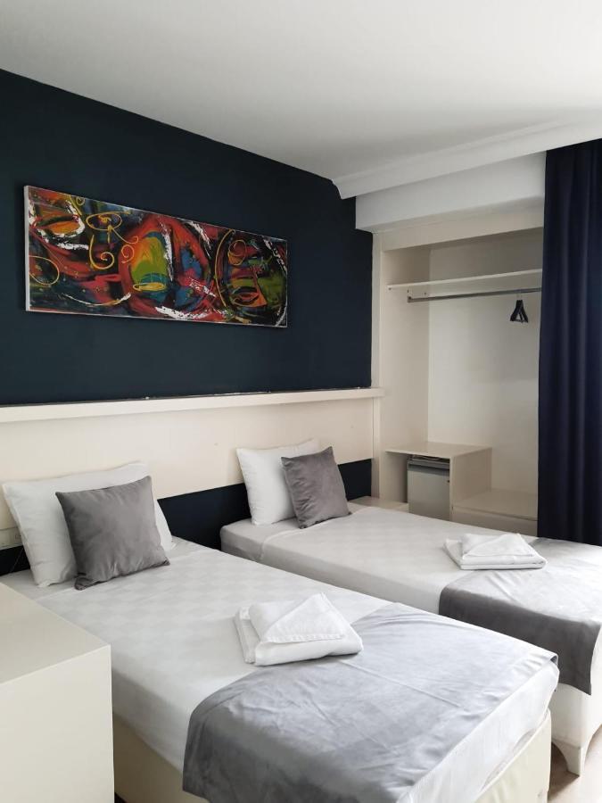 Z Otel Çeşme Luaran gambar